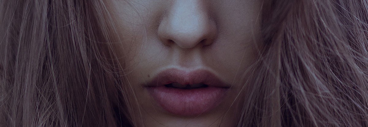 woman with big lips